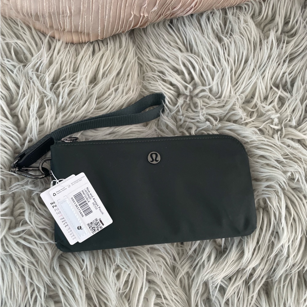Lulu Lemon Now and Always Pouch
